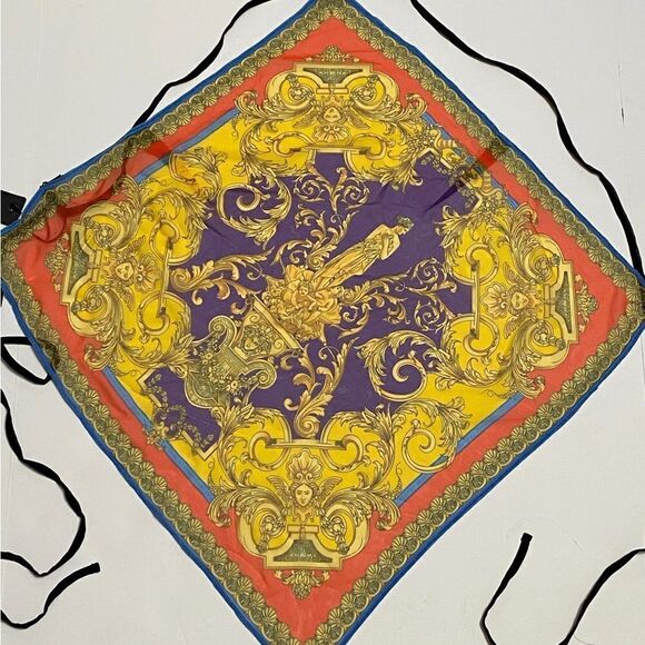 Versace Barocco Goddess Scarf Top in Dark Orchid & Sun size 46/us size 10 - Picture 9 of 12